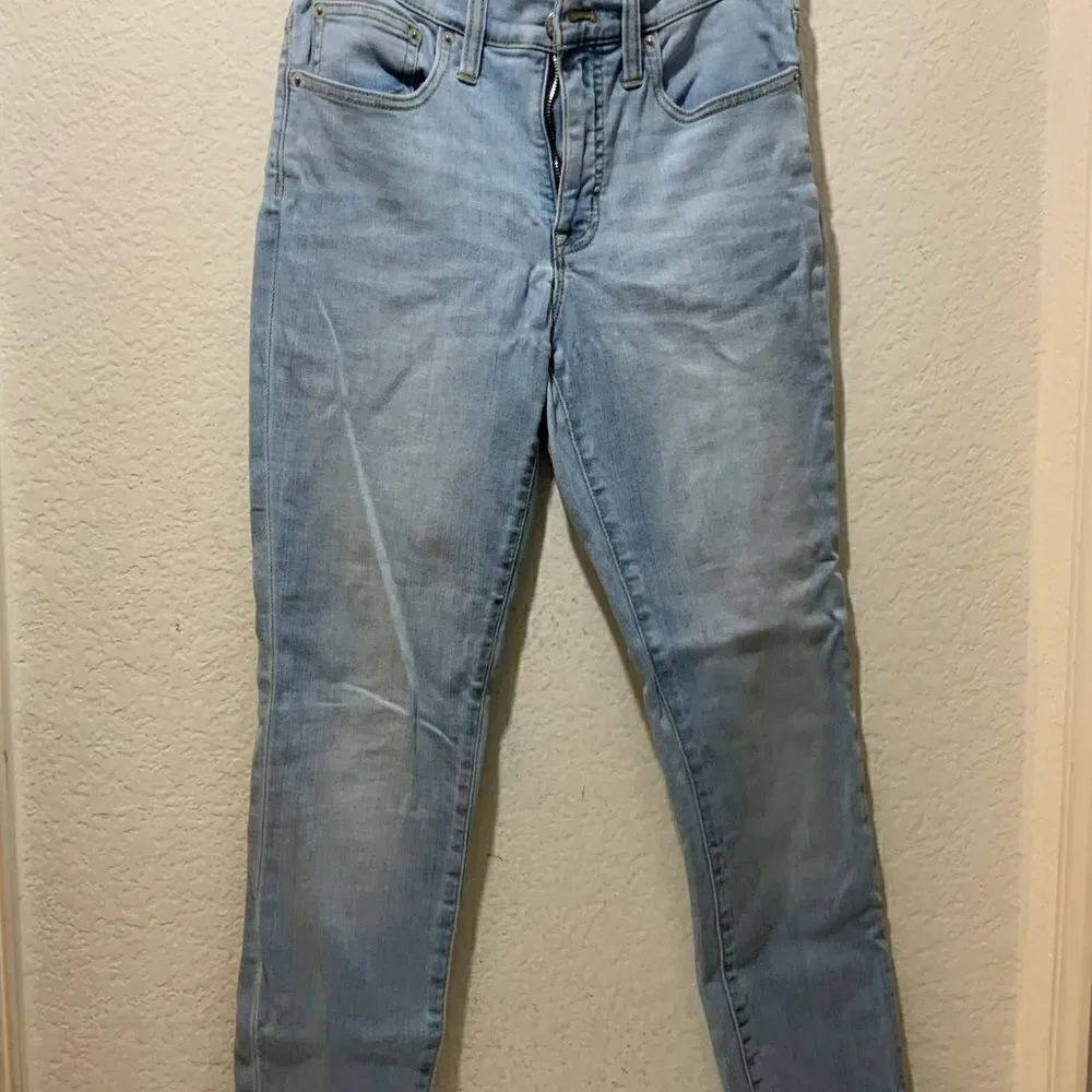 J Crew women’s 9”High Rise Skinny Jeans size 26